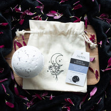 Load image into Gallery viewer, &#39;Detox&#39; Herbal Lavender Bath Bomb
