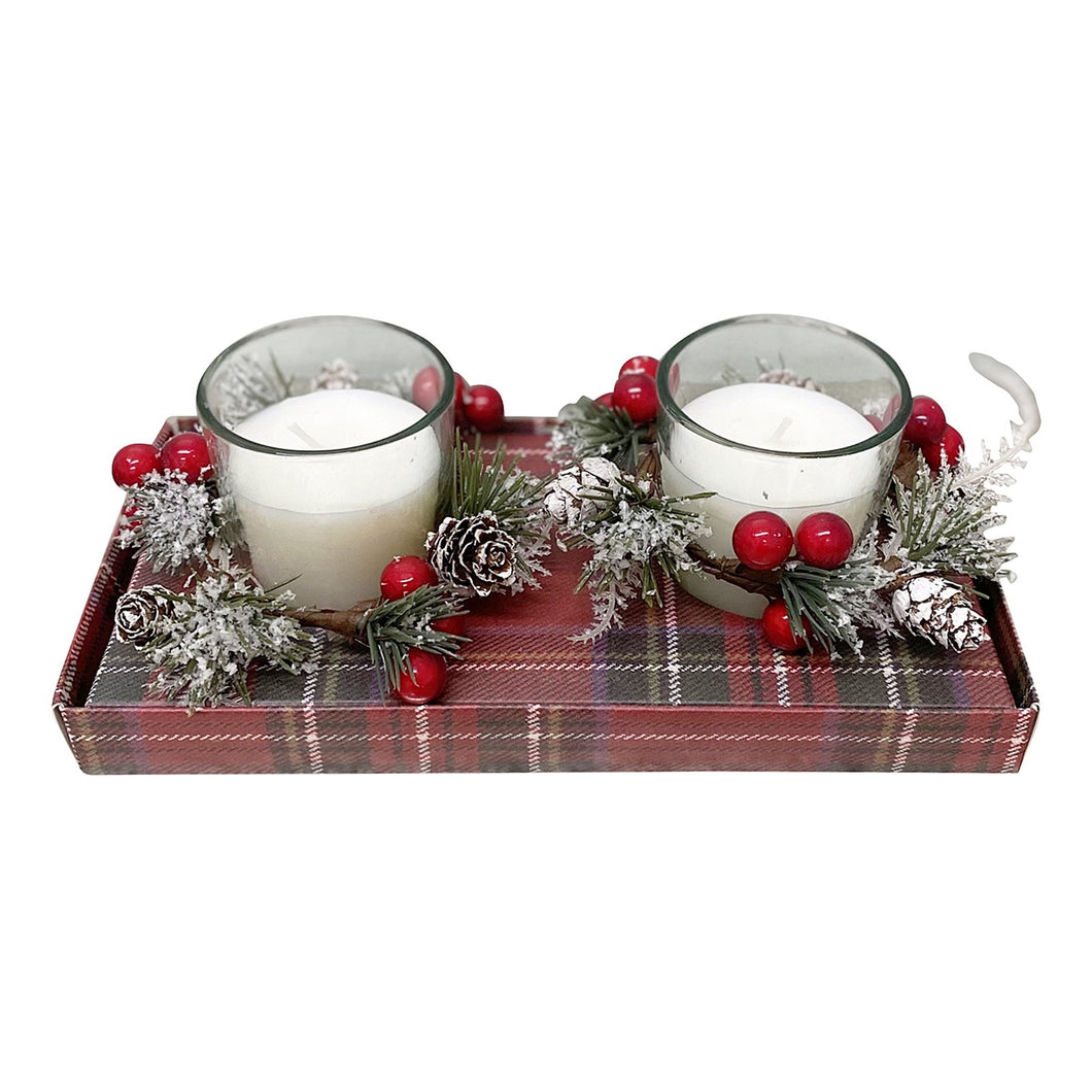 White Set Of 2 Candle Pots With Red Wreath